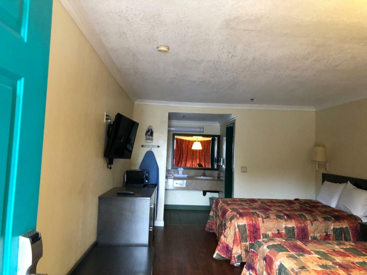 Travelers Inn LAX/Lawndale Esterno foto